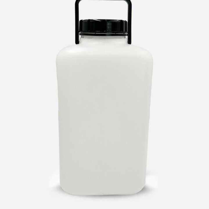Carré LO à poignée noire 11 litres avec bouchon noir monté